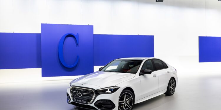 Рестайлинг Mercedes-Benz C-Class 2027: свежий взгляд и новый ассистент