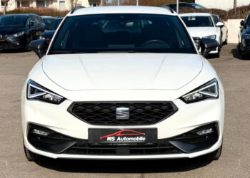 Seat Leon Sportstourer FR: гибридный универсал за 19 999 евро