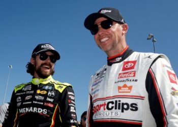 Шанс Блэйни в NASCAR Chase: решающая гонка в Айове