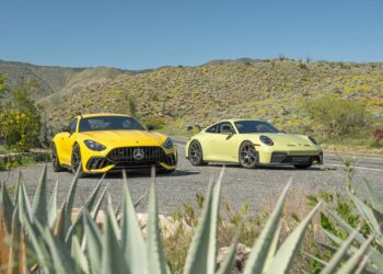 Сравнение Porsche 911 GT3 и Mercedes-AMG GT63 Pro: битва противоположностей