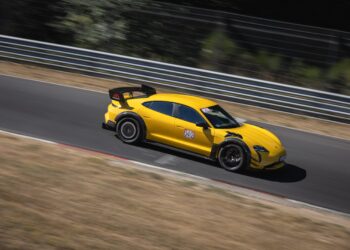 Taycan Turbo GT Manthey: трековый монстр за большие деньги