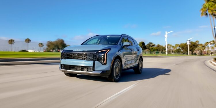 Тест Kia Sportage Hybrid 2026: яркая внешность, но есть нюансы