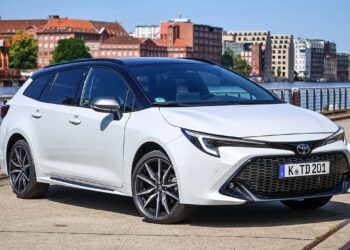 Toyota Corolla Touring Sports 2026: неужели только такси?