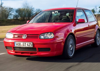 VW Golf 4 GTI: сначала провал, потом — желанная классика