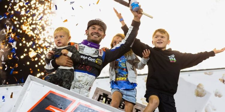 Why Kyle Larson will try to lock into Knoxville Nationals even if he can’t race
