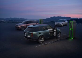 Электрический Range Rover 2027 показали на новых фото