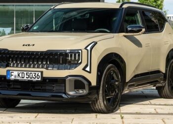 Kia готовит двойной удар по Турину: кроссовер Seltos и горячий электрокар EV5 GT впервые покажут в Италии