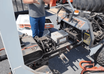 Kubota PX-2100 — радиоуправляемый трактор 80-х: найден уцелевший