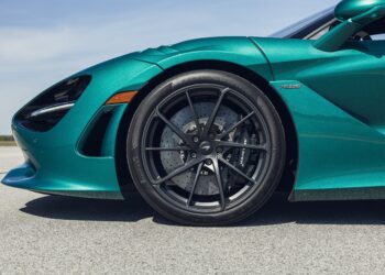 McLaren готовит 810-сильное гибридное купе к 2027 году