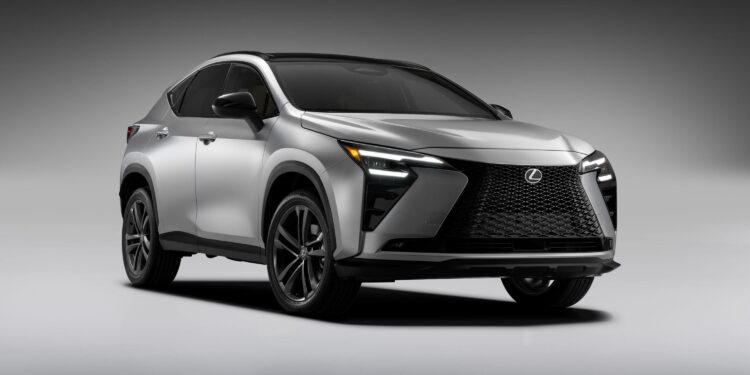 Обновлённый Lexus NX 2027: теперь только гибрид