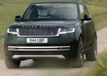 **Заголовок:** Range Rover Electric: британский люкс переходит на электричество